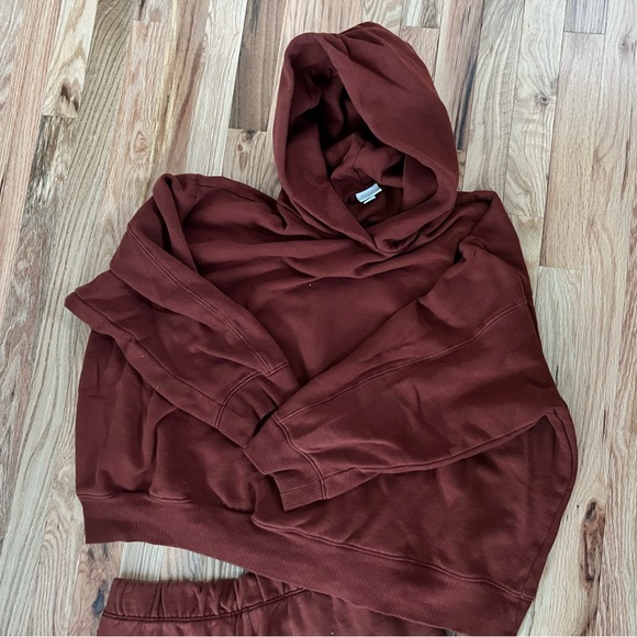 A New Day sweatsuit - Picture 5 of 11